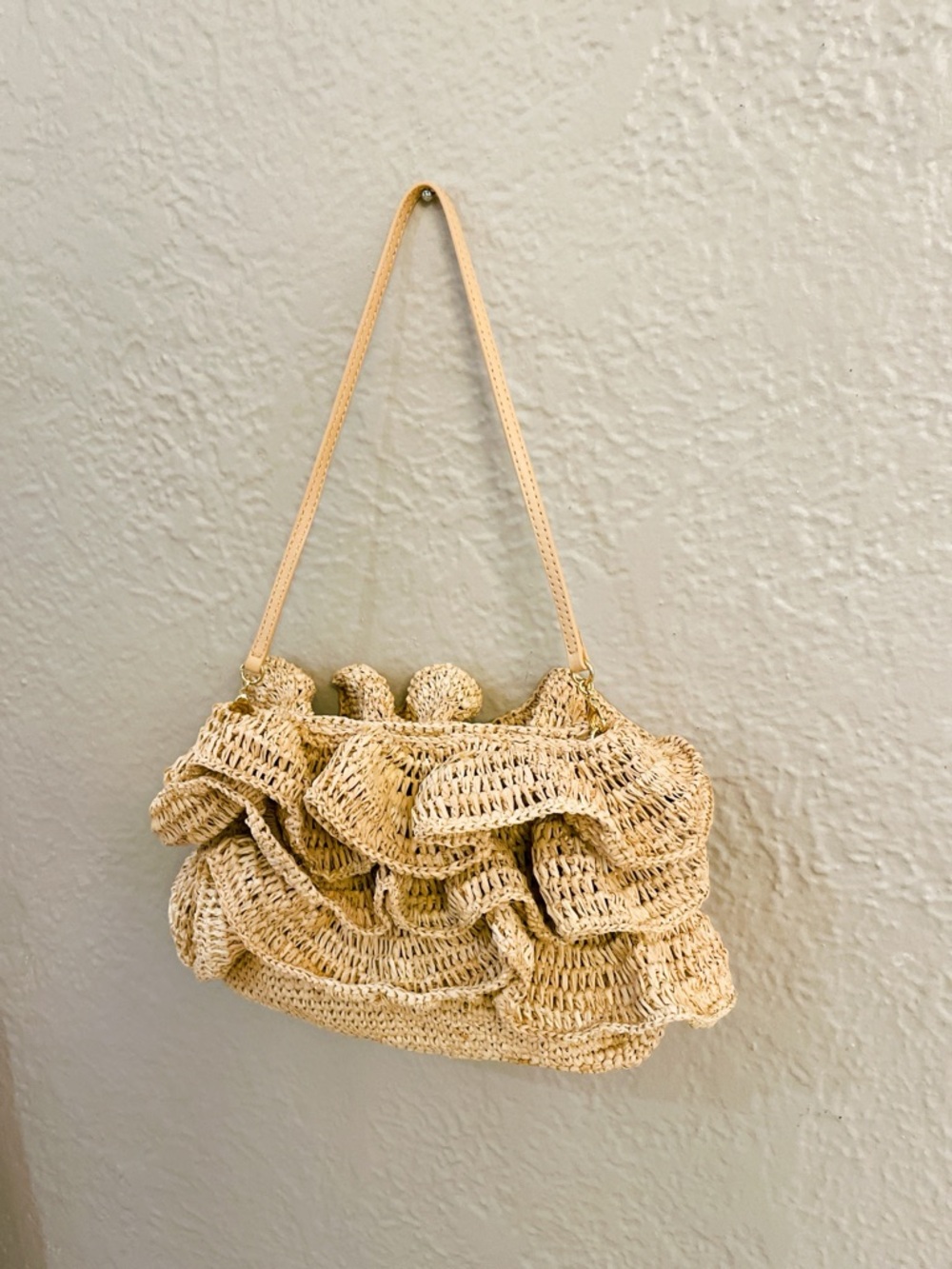 Loeffler Randall Odette Clutch in Natural  Woven Ruffle Purse from REVOLVE NWOT - Picture 3 of 10
